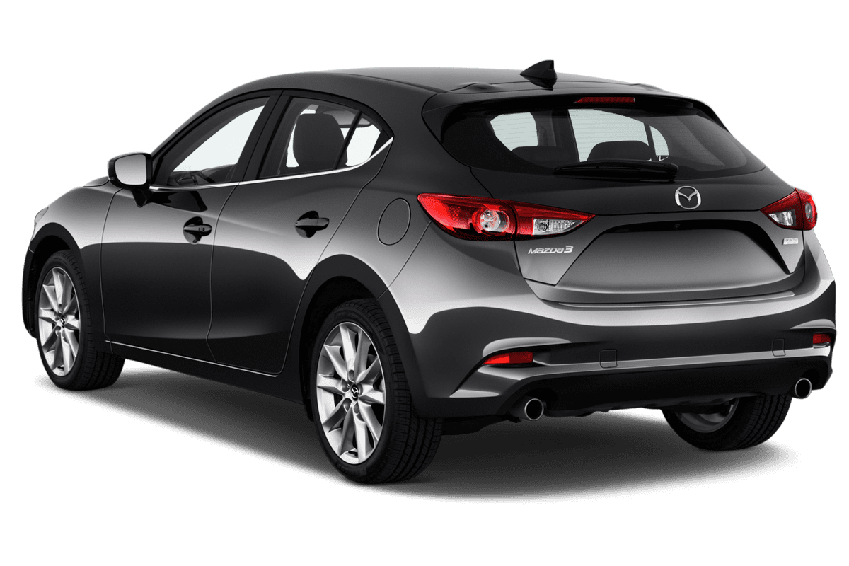 Schräge Heckansicht eines Mazda 3 5-Türer Homura, freigestellt