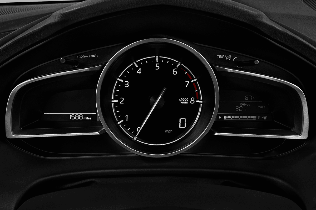 Kombiinstrument eines Mazda 3 5-Türer Homura