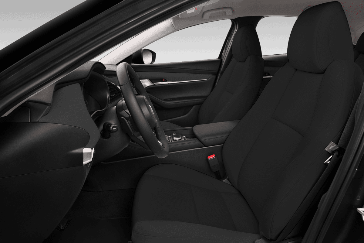 Vordersitze eines Mazda 3 Fastback