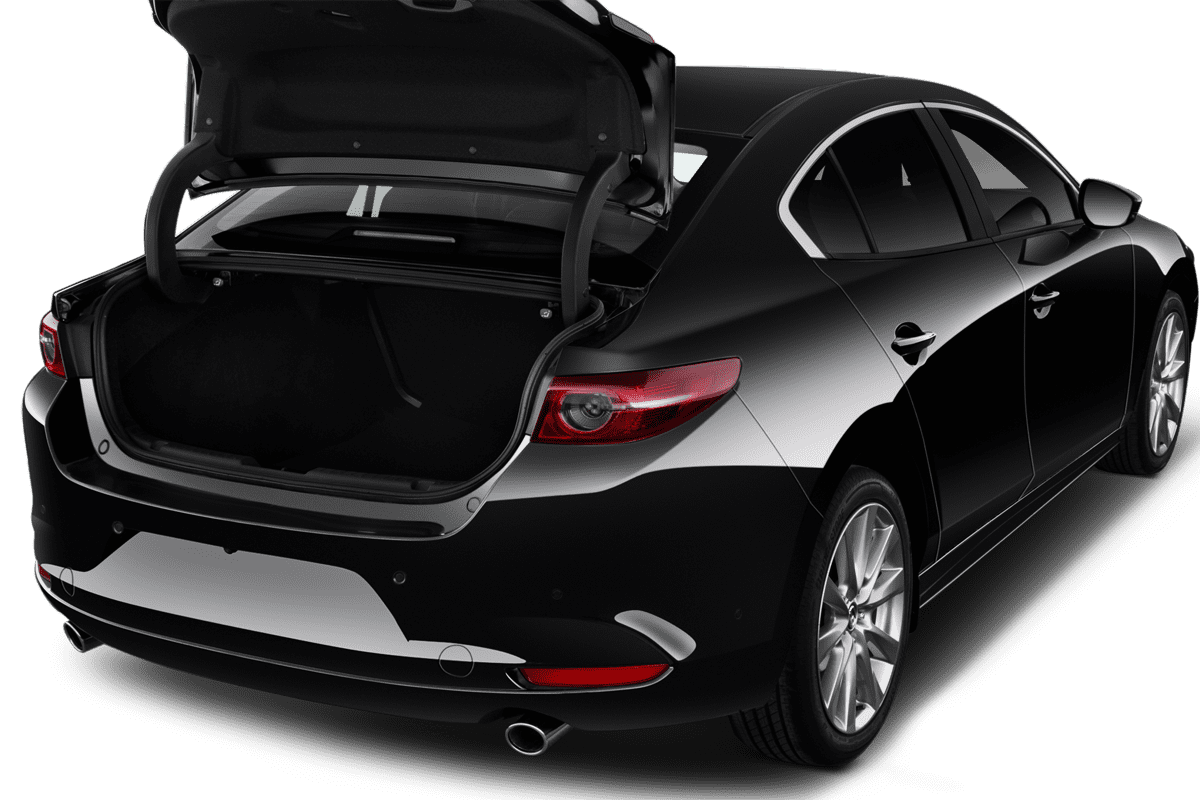 Kofferraum eines Mazda 3 Fastback