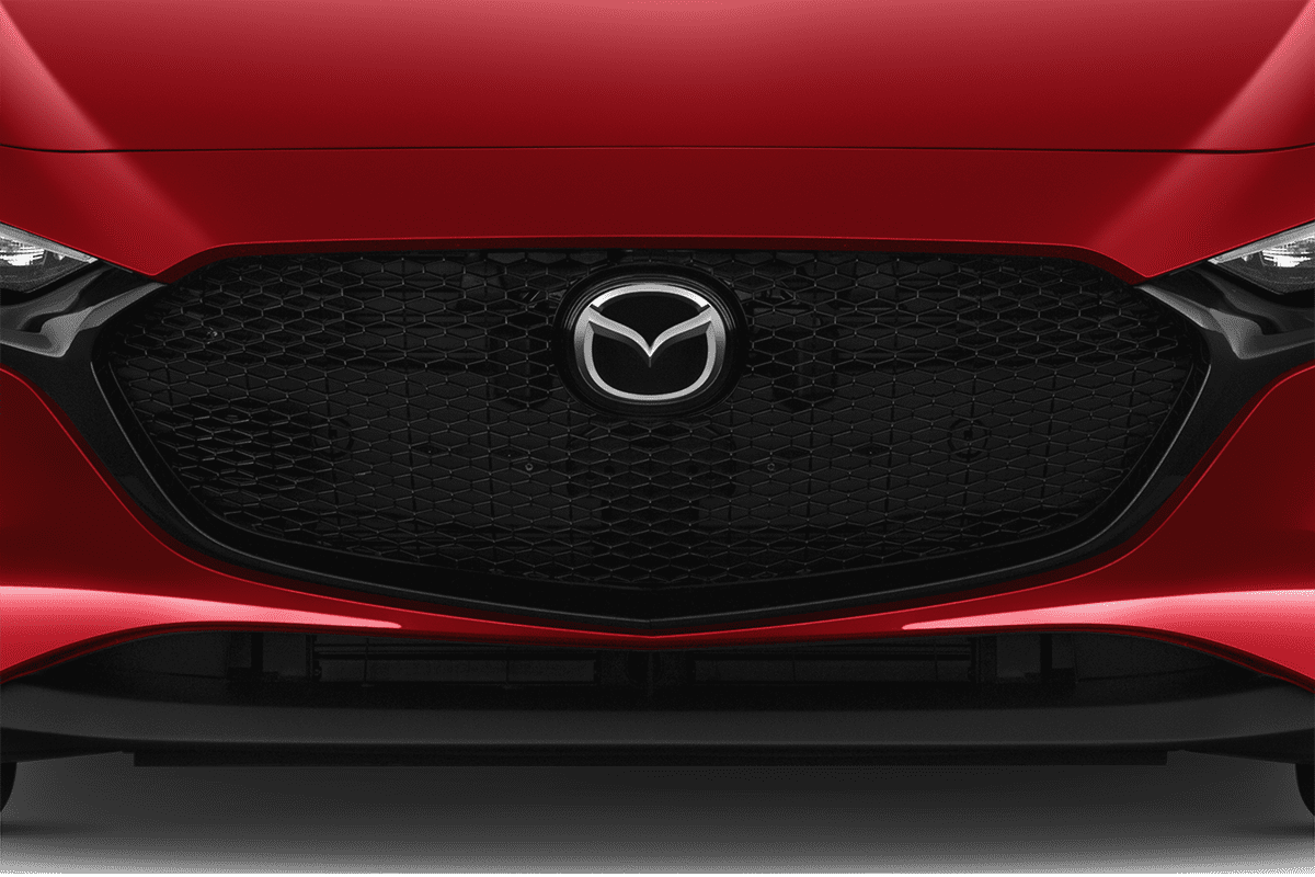Kühlergrill eines Mazda 3 5-Türer