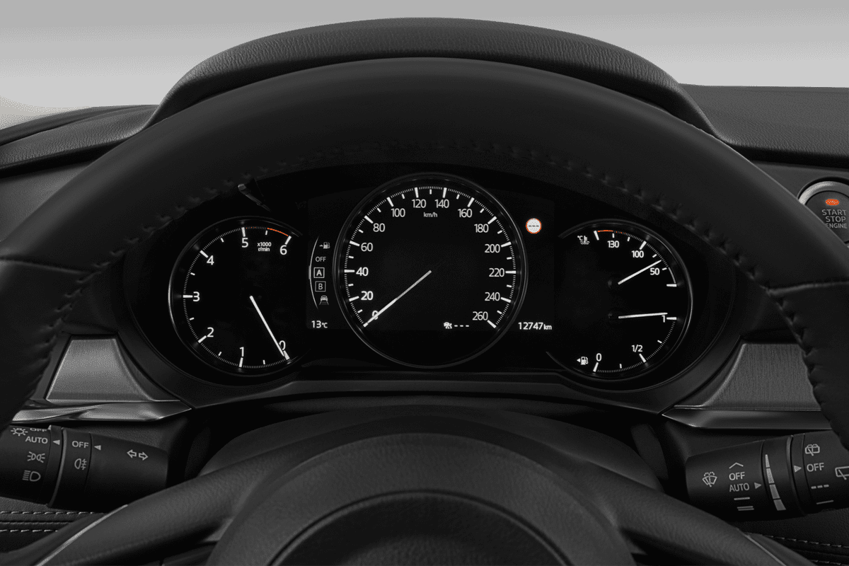 Kombiinstrument eines Mazda 6 Kombi