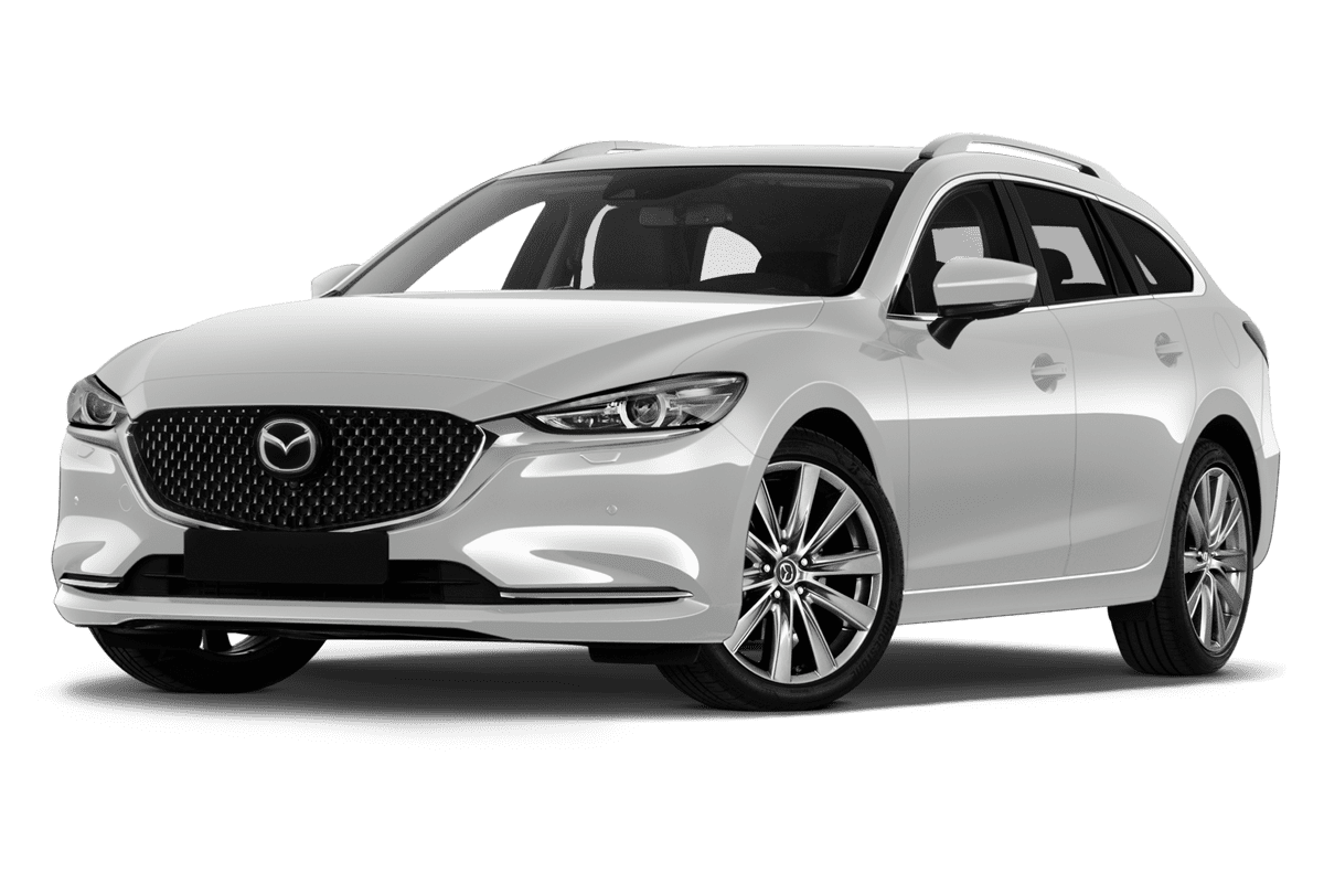 Tiefe, schräge Heckansicht eines Mazda 6 Kombi, freigestellt