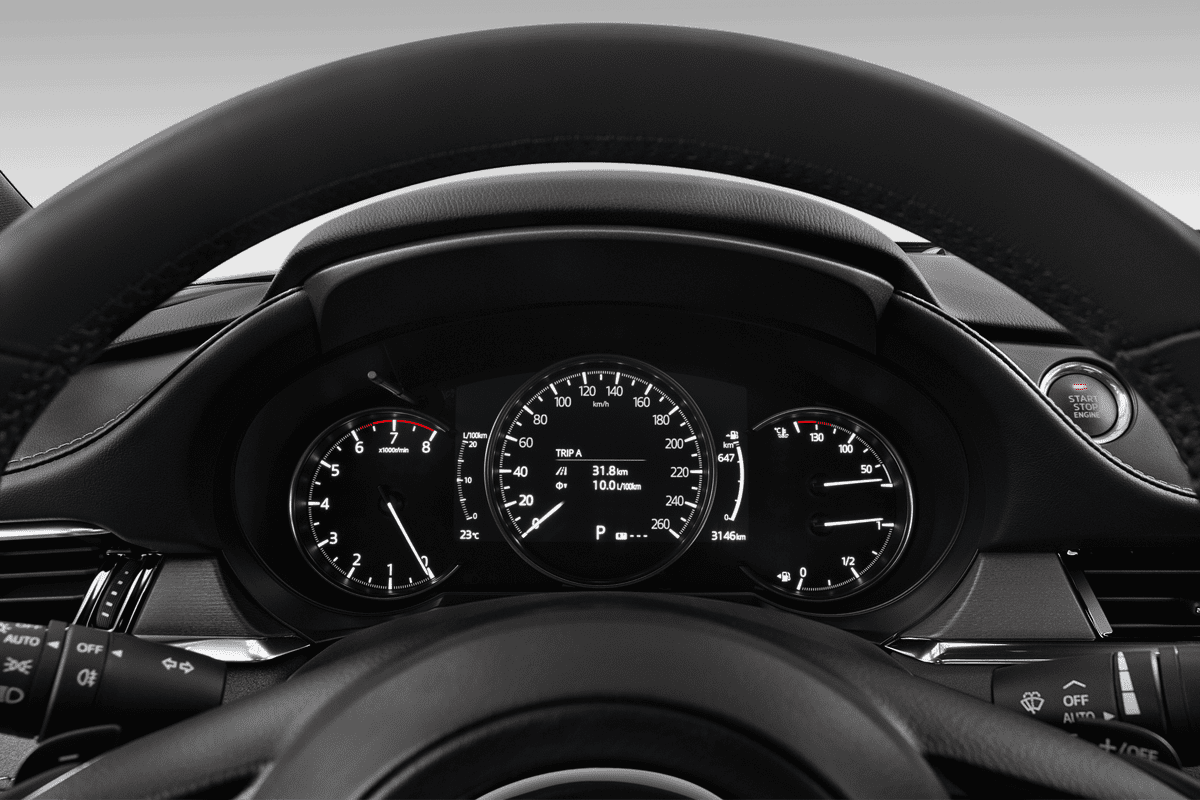 Kombiinstrument eines Mazda 6 Limousine