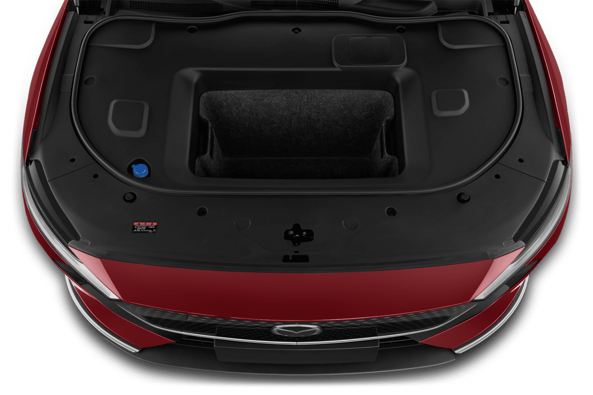 Motorraum eines Mazda 6e