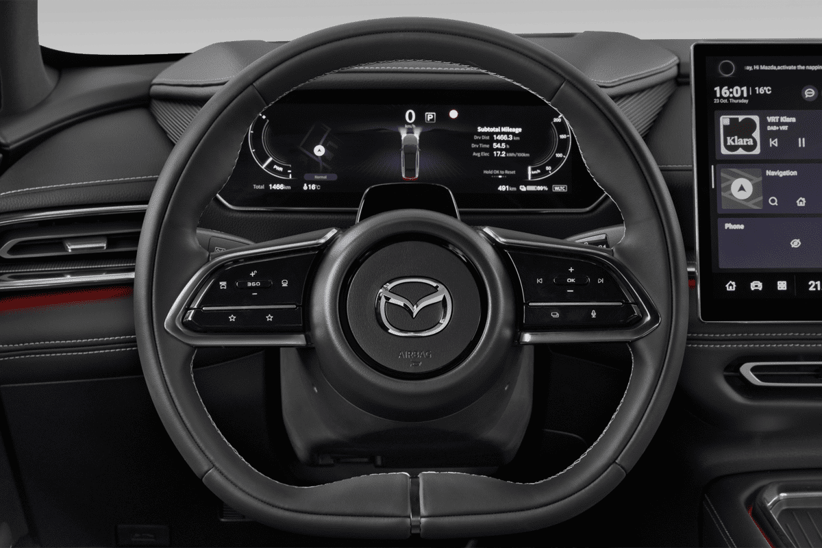 Lenkrad eines Mazda 6e