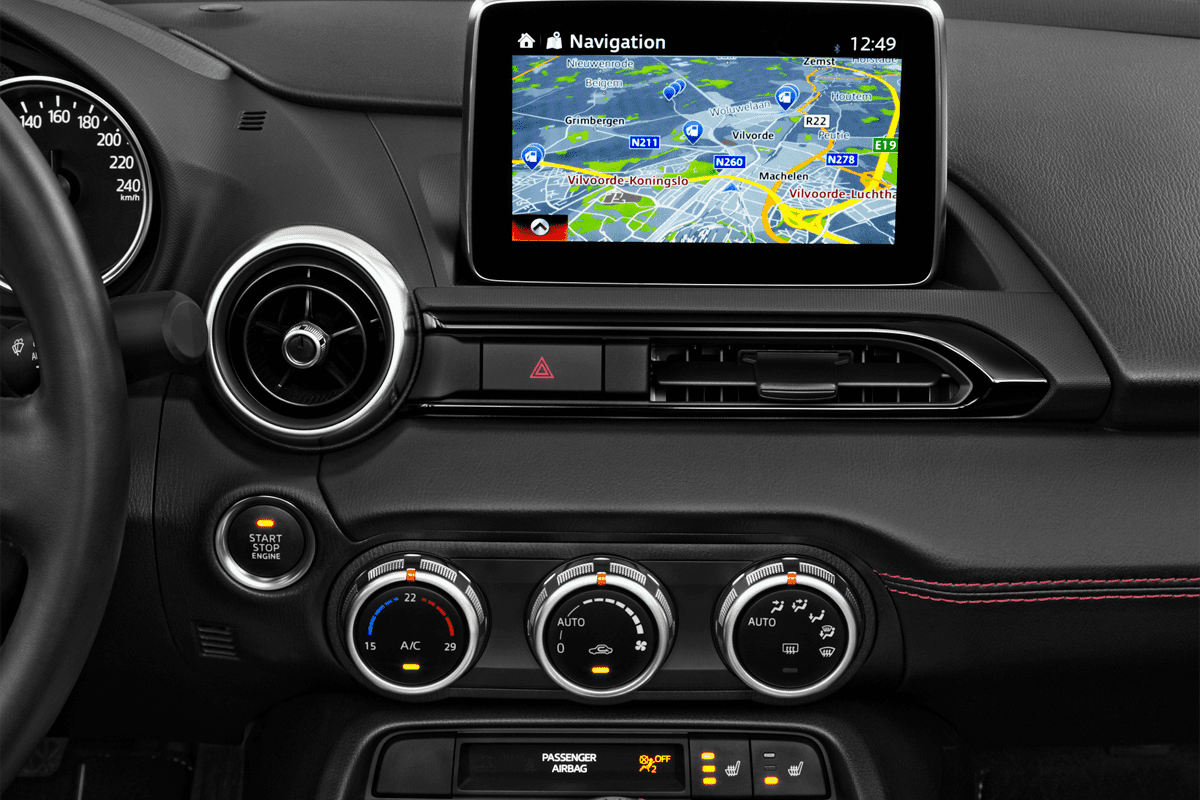 Mittelkonsole eines Mazda MX-5 Roadster