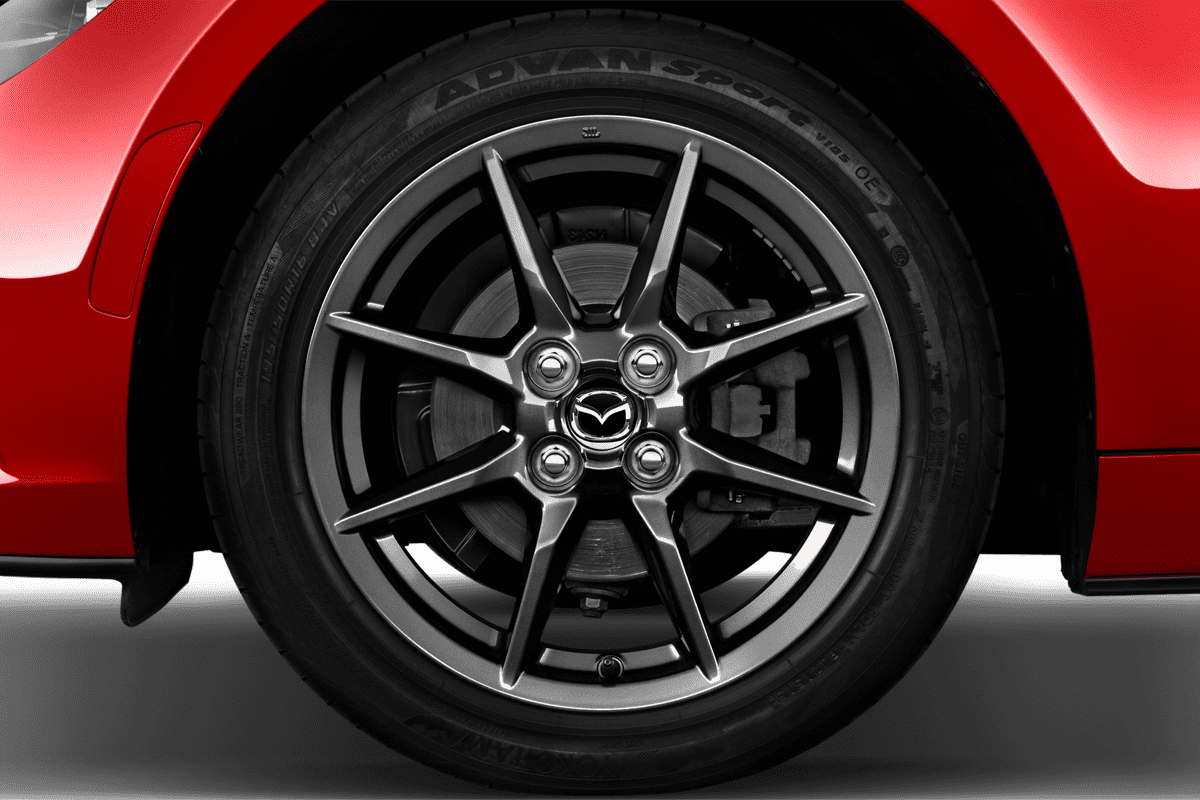 Radkappe oder Felge eines Mazda MX-5 Roadster