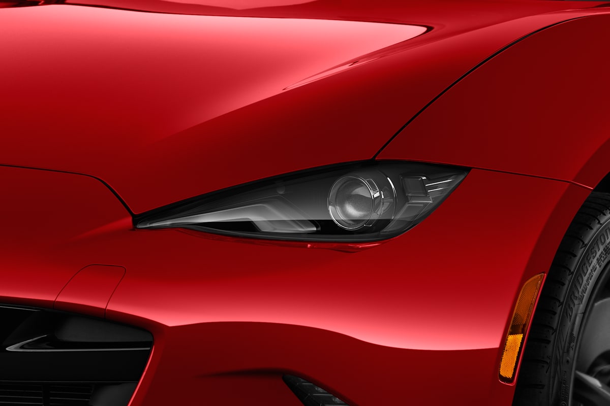 Frontscheinwerfer eines Mazda MX-5 RF