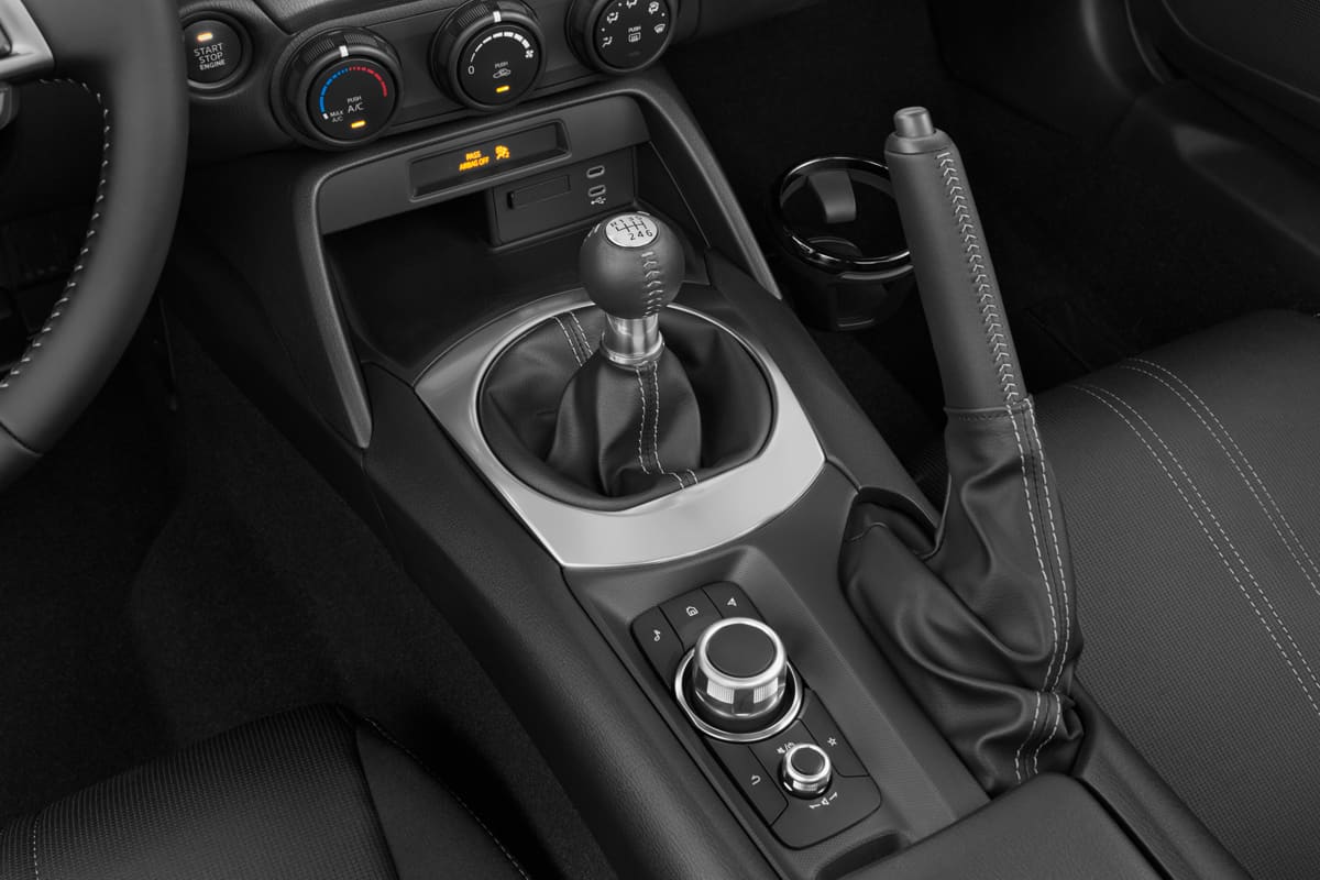 Schaltknüppel eines Mazda MX-5 Roadster