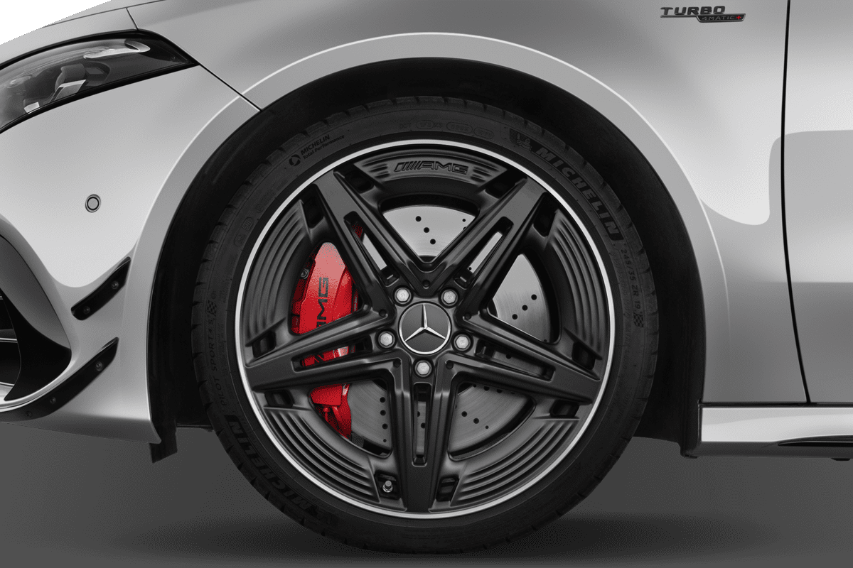 Radkappe oder Felge eines Mercedes A-Klasse