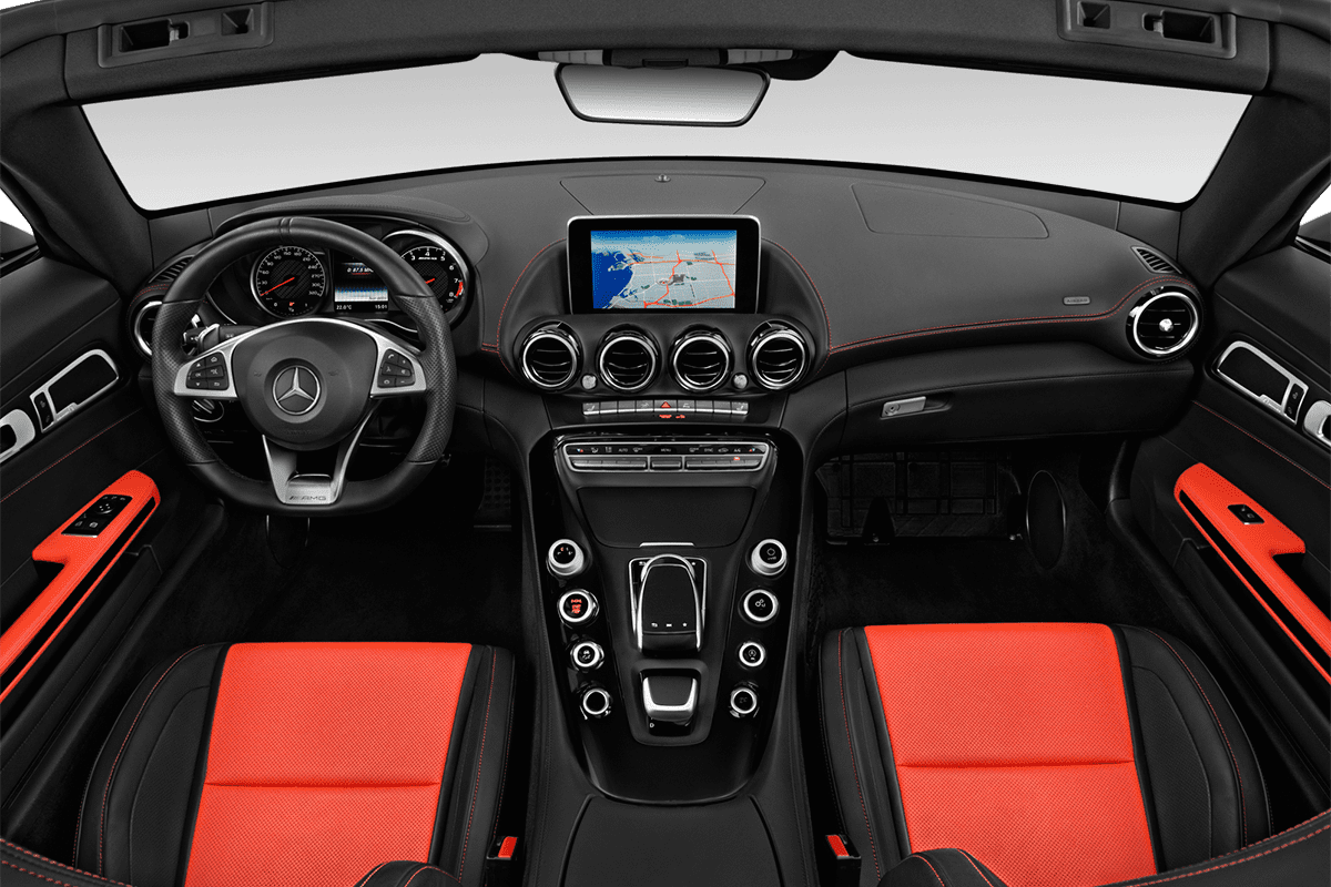 Armaturenbrett eines Mercedes AMG GT Roadster