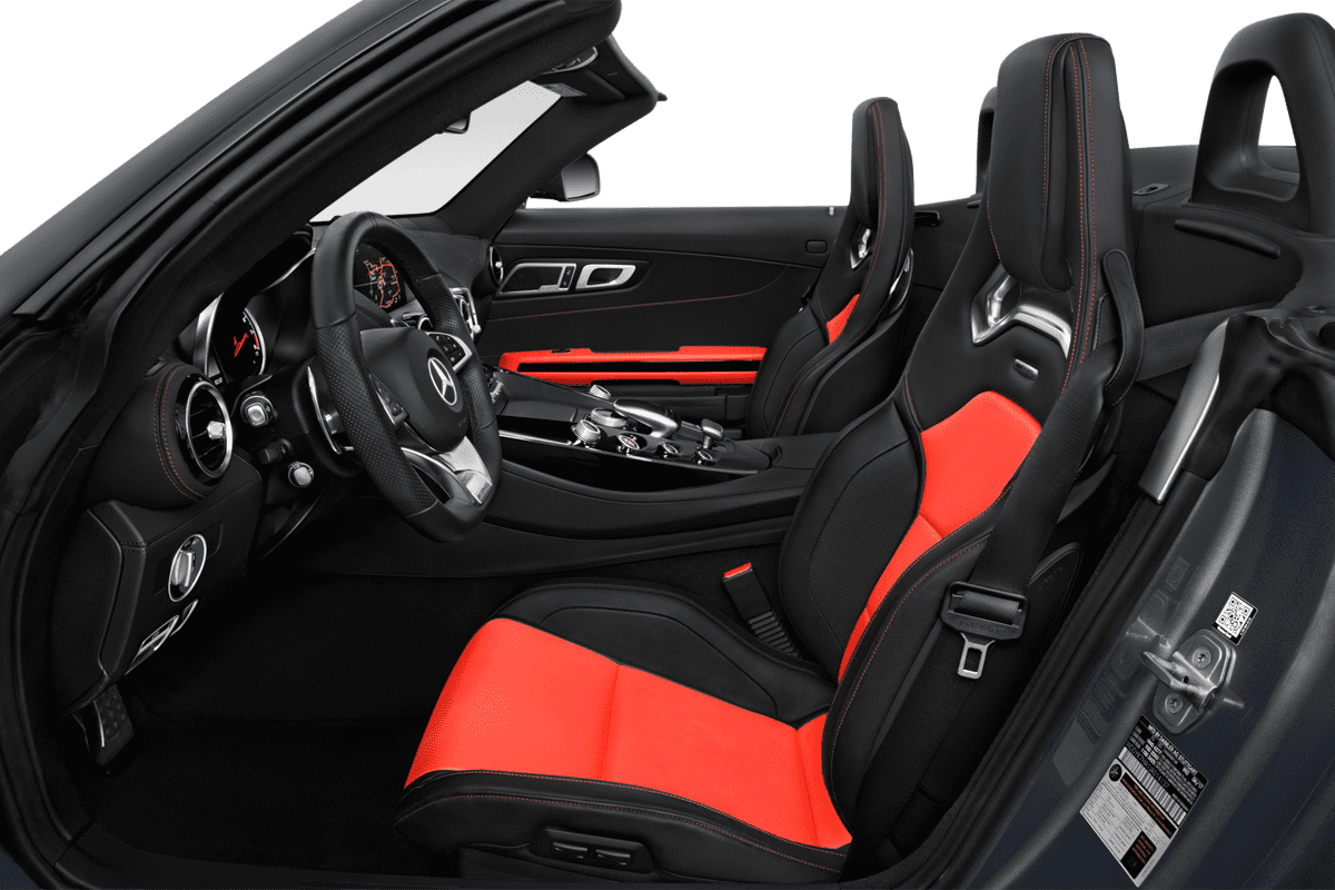 Vordersitze eines Mercedes AMG GT Roadster