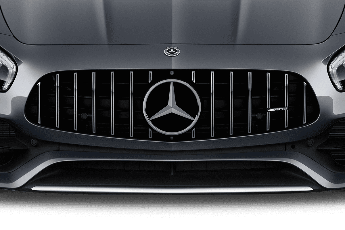 Kühlergrill eines Mercedes AMG GT Roadster