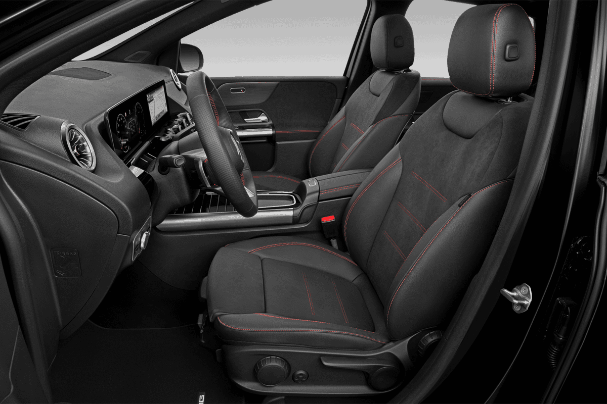 Vordersitze eines Mercedes B-Klasse Sports Tourer Plug-In-Hybrid