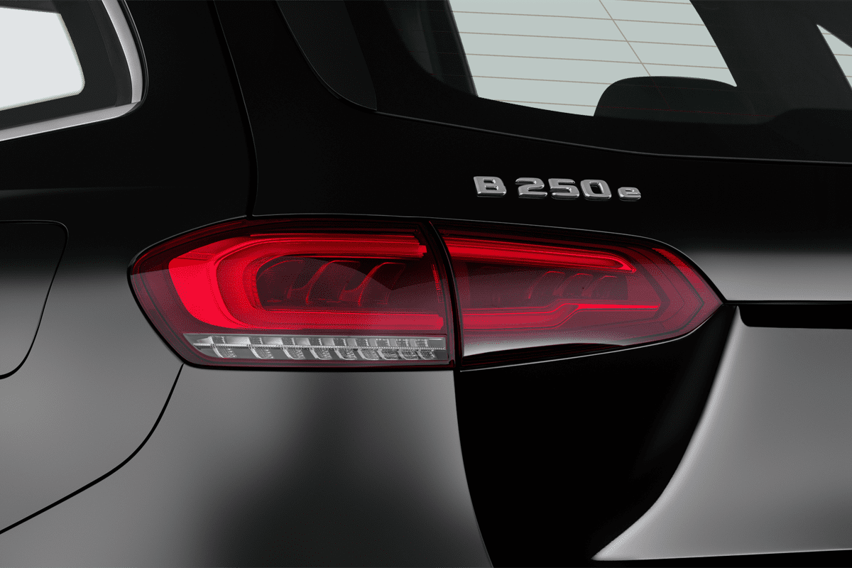 Heckleuchten eines Mercedes B-Klasse Sports Tourer