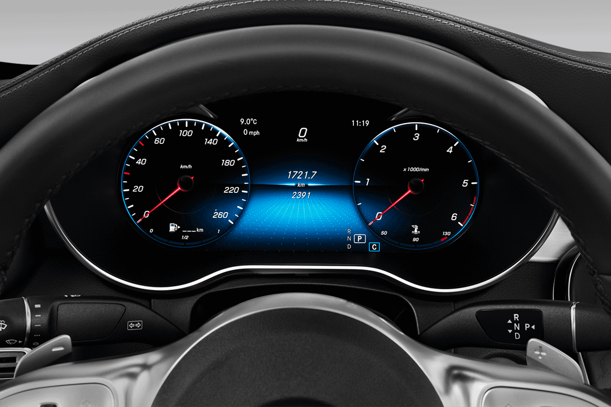 Kombiinstrument eines Mercedes C-Klasse All-Terrain