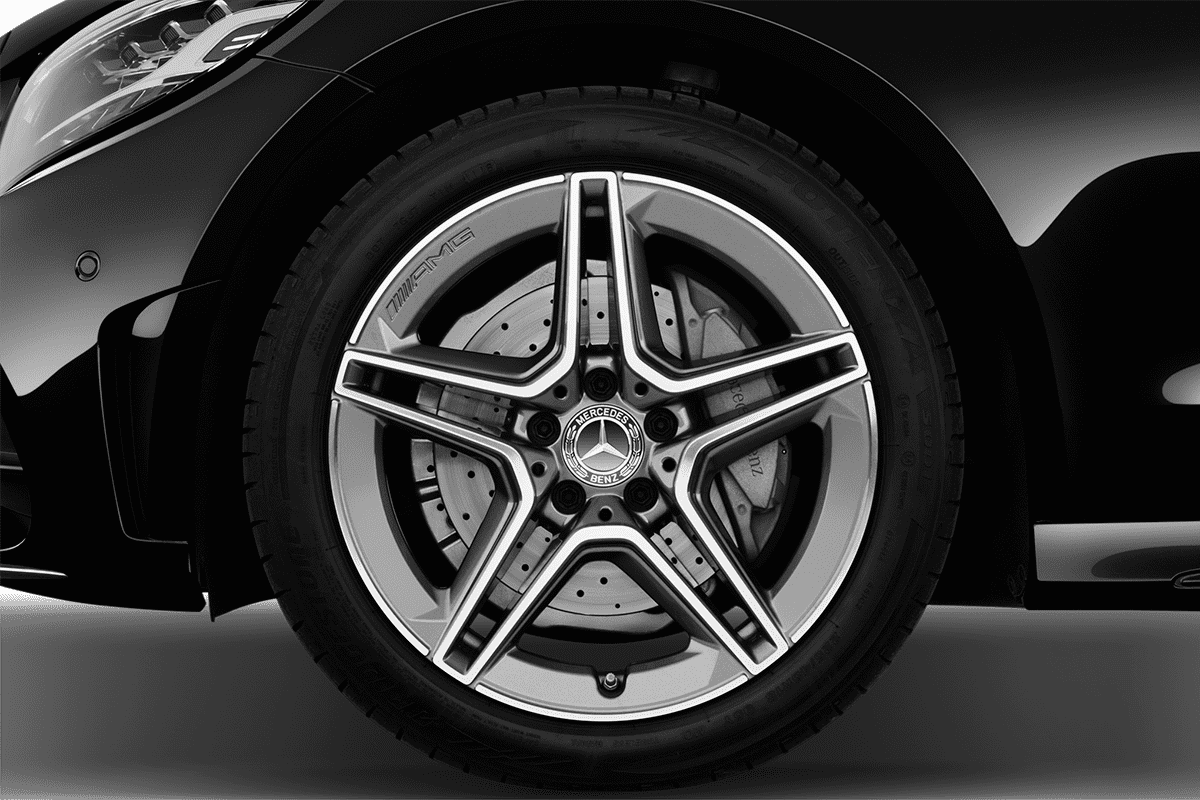 Radkappe oder Felge eines Mercedes C-Klasse All-Terrain