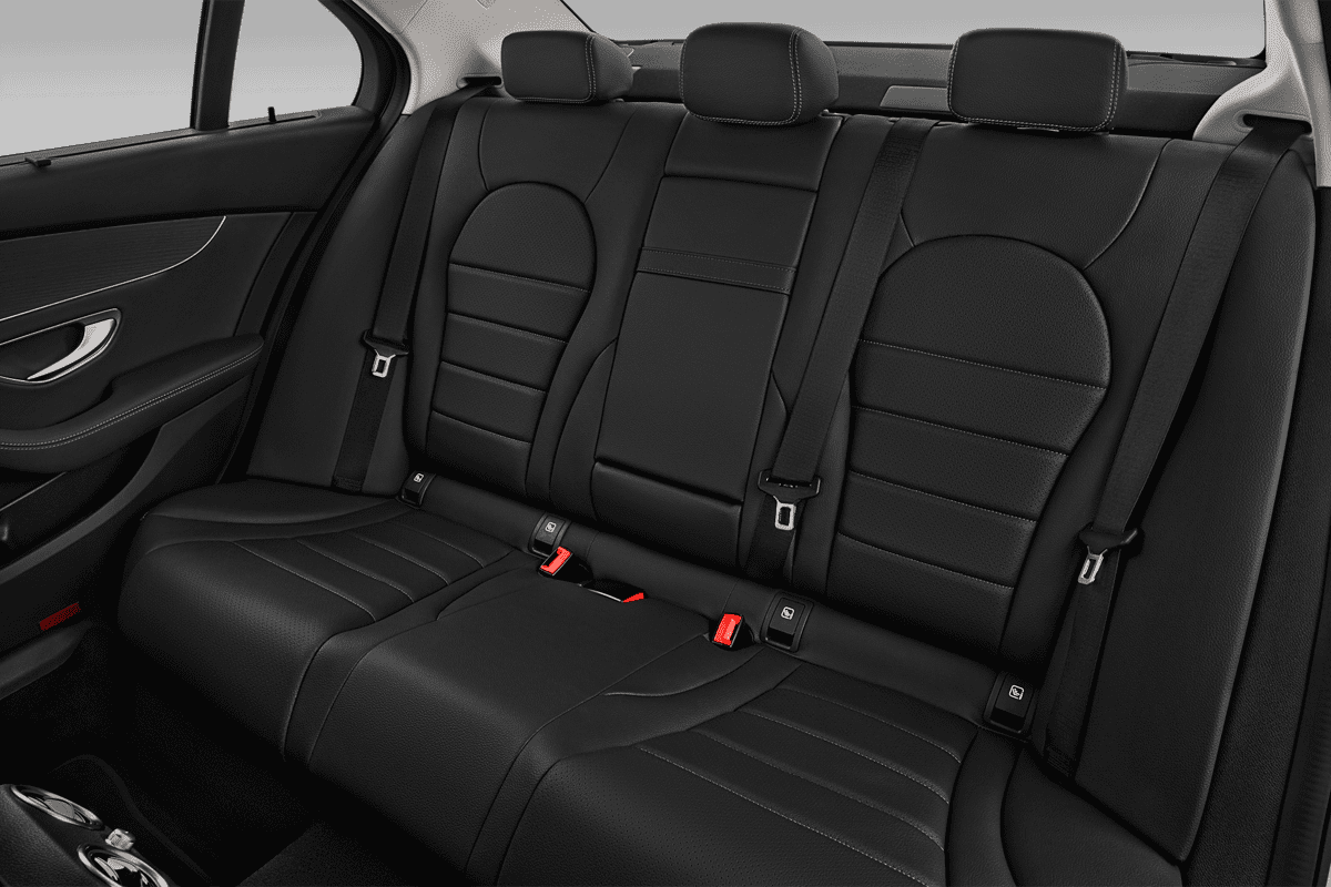 Rücksitzbank eines Mercedes C-Klasse Limousine Plug-in-Hybrid 