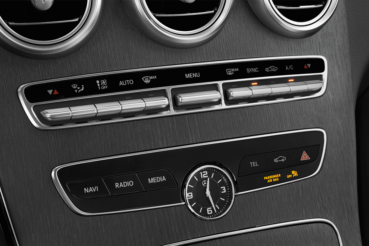 Klimasteuerung eines Mercedes C-Klasse Limousine Plug-in-Hybrid 