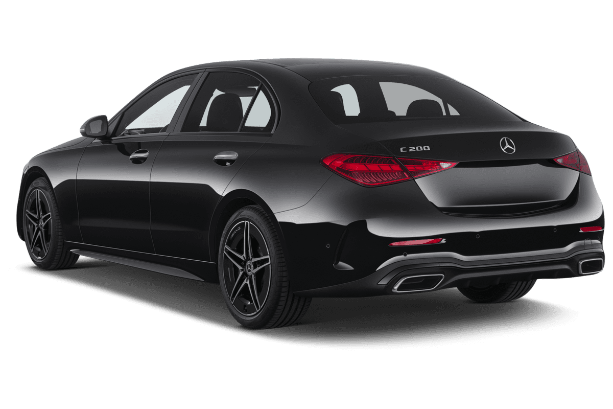 Schräge Heckansicht eines Mercedes C-Klasse Limousine , freigestellt