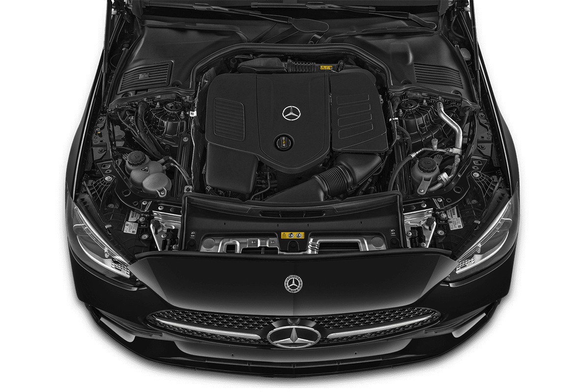 Motorraum eines Mercedes C-Klasse Limousine 