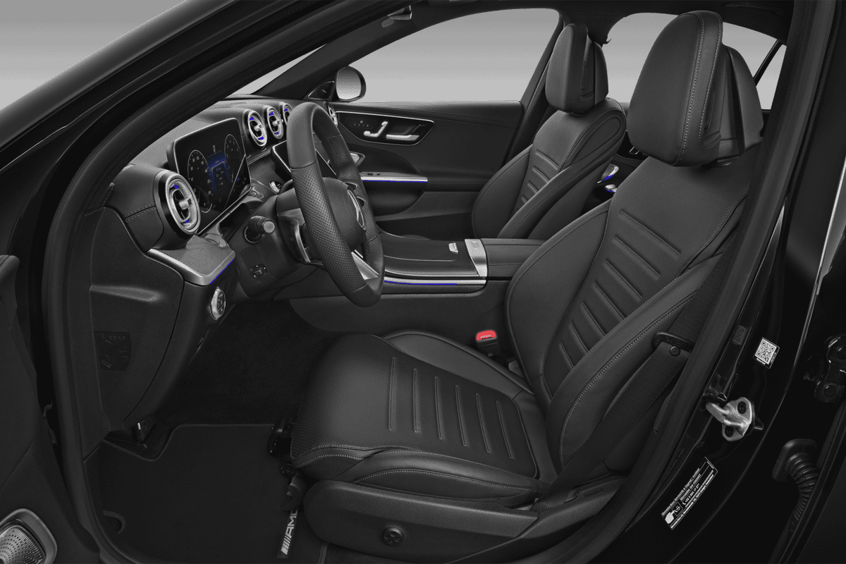 Vordersitze eines Mercedes C-Klasse Limousine 