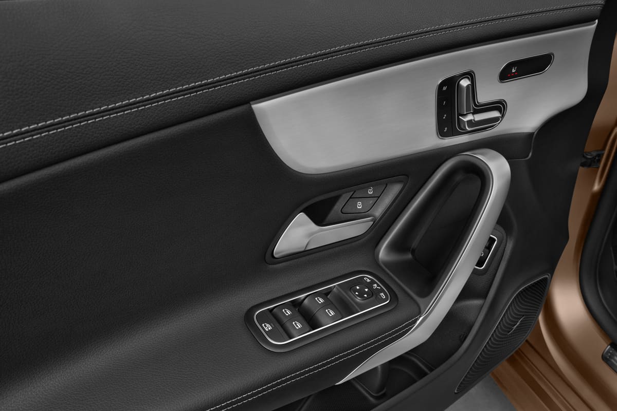 Türsteuerung eines Mercedes CLA Shooting Brake