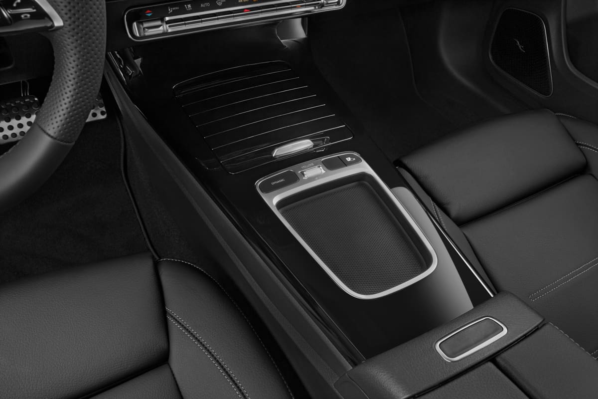 Schaltknüppel eines Mercedes CLA Shooting Brake