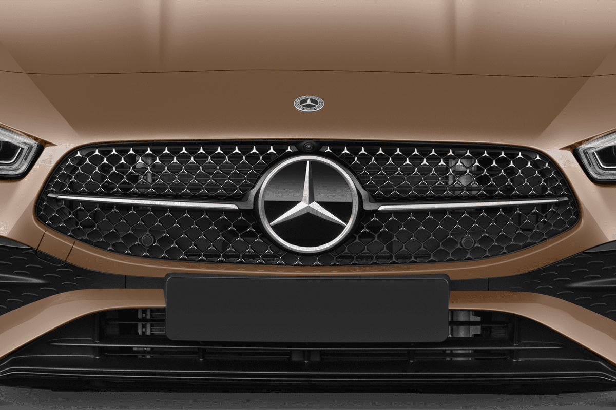 Kühlergrill eines Mercedes CLA Shooting Brake