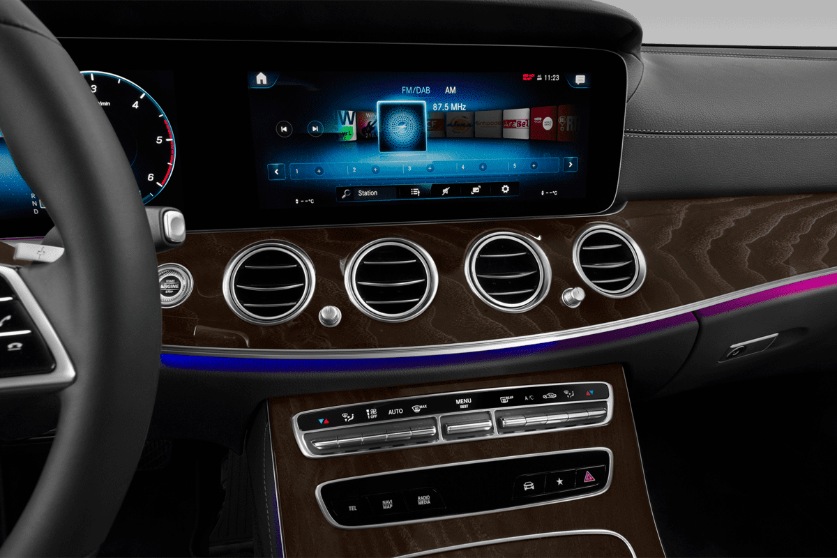 Audiosystem eines Mercedes E-Klasse Limousine Plug-in-Hybrid