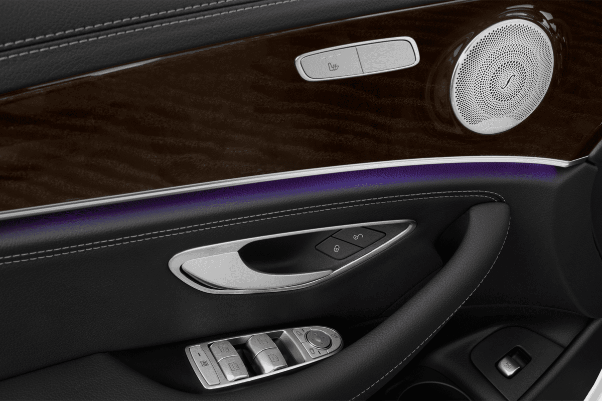 Türsteuerung eines Mercedes E-Klasse Limousine Plug-in-Hybrid