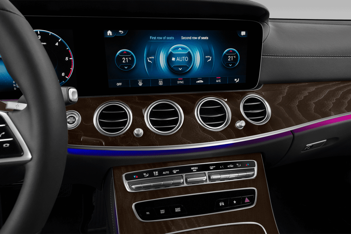 Klimasteuerung eines Mercedes E-Klasse Limousine Plug-in-Hybrid
