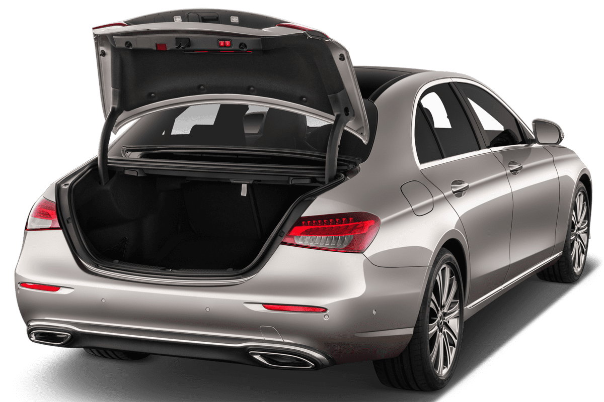 Kofferraum eines Mercedes E-Klasse Limousine Plug-in-Hybrid