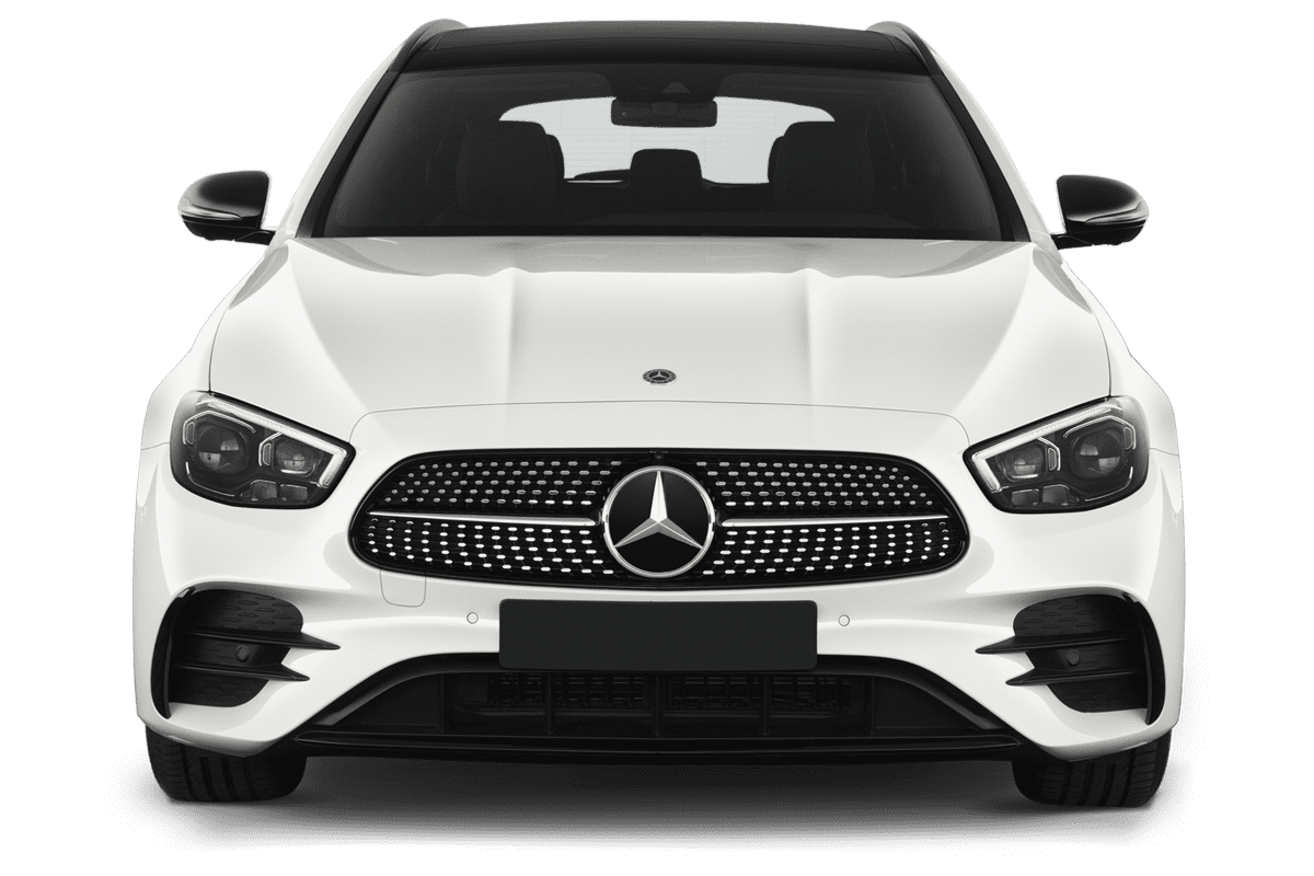 Frontansicht eines Mercedes E-Klasse T-Modell Plug-in-Hybrid, freigestellt