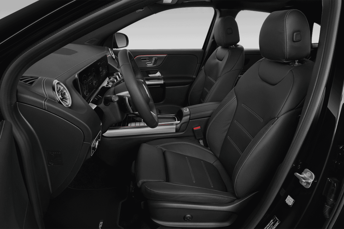 Vordersitze eines Mercedes EQA