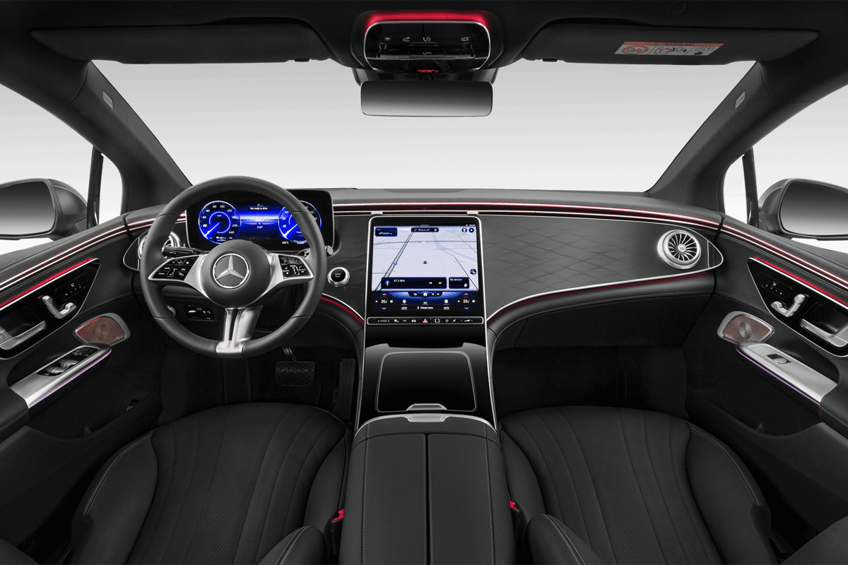 Armaturenbrett eines Mercedes EQE