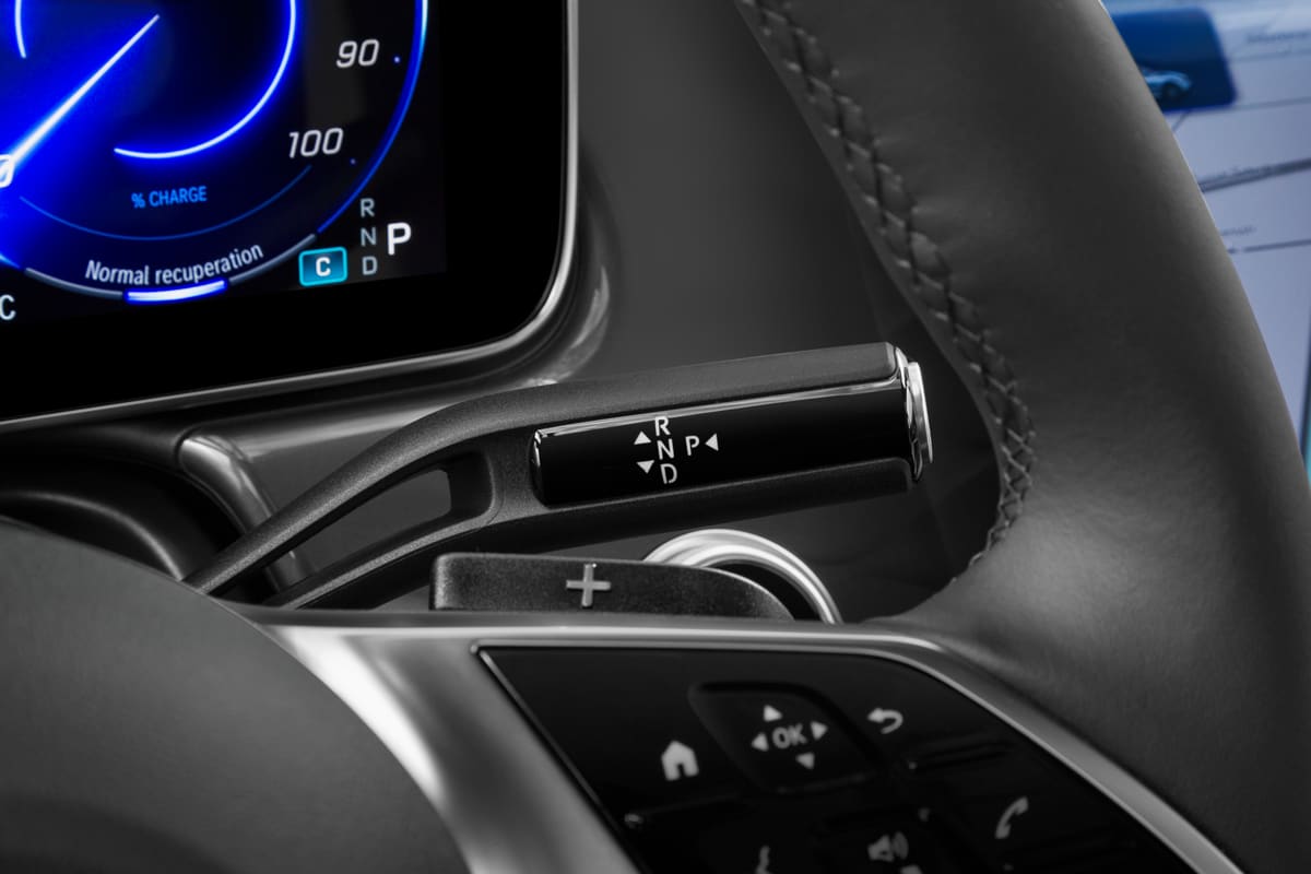 Schaltknüppel eines Mercedes EQE