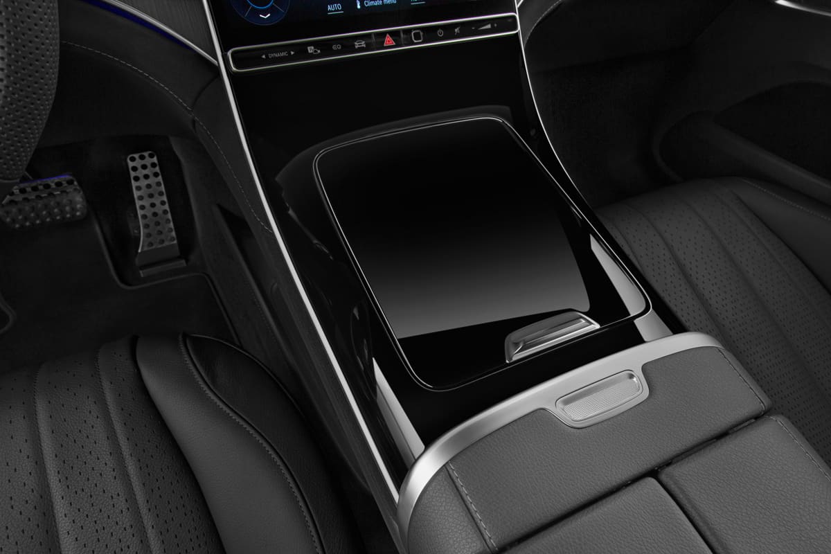 Schaltknüppel eines Mercedes EQE SUV