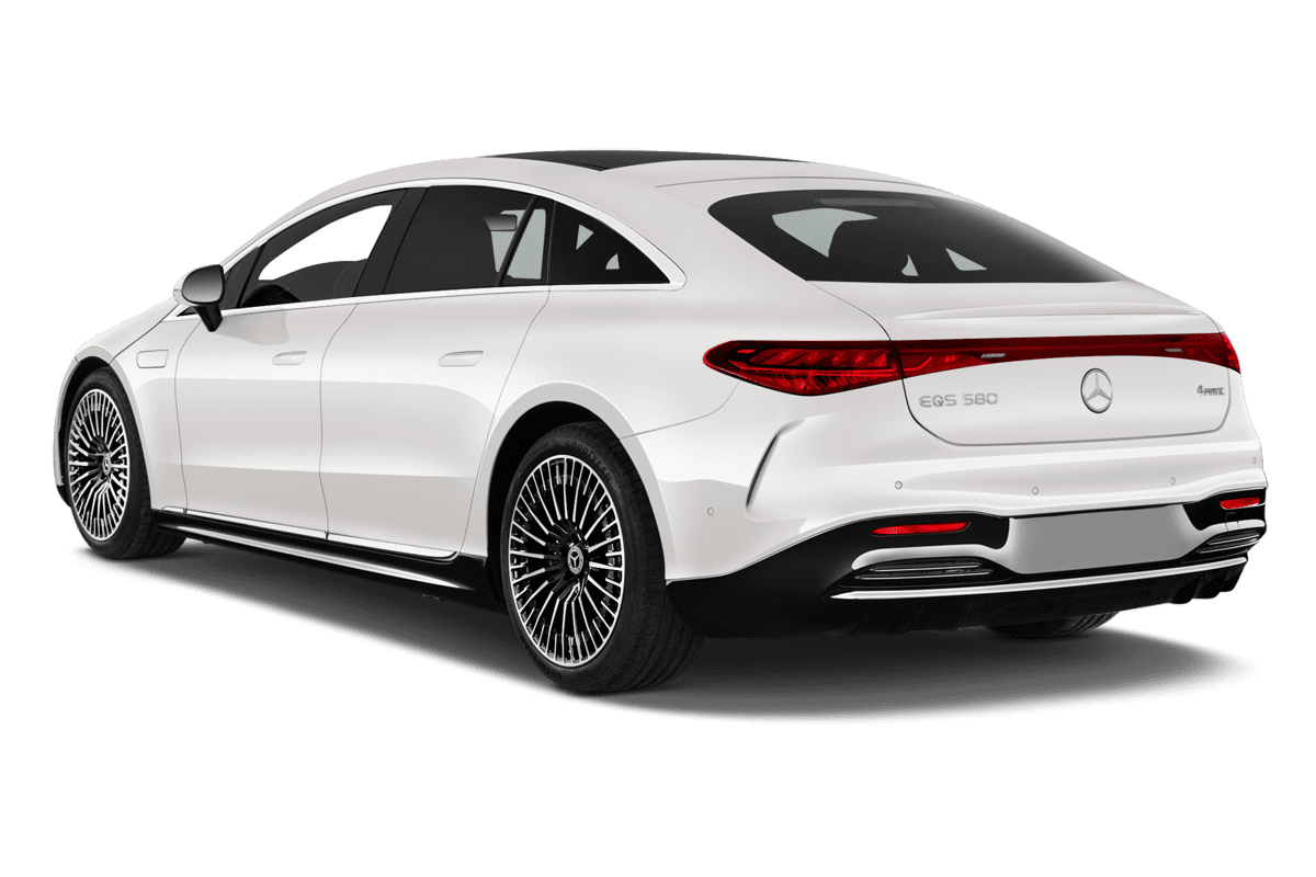 Schräge Heckansicht eines Mercedes EQS, freigestellt