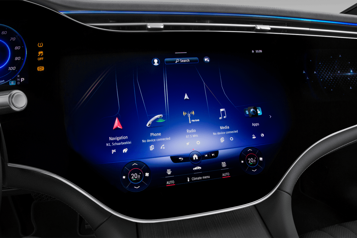 Mittelkonsole eines Mercedes EQS