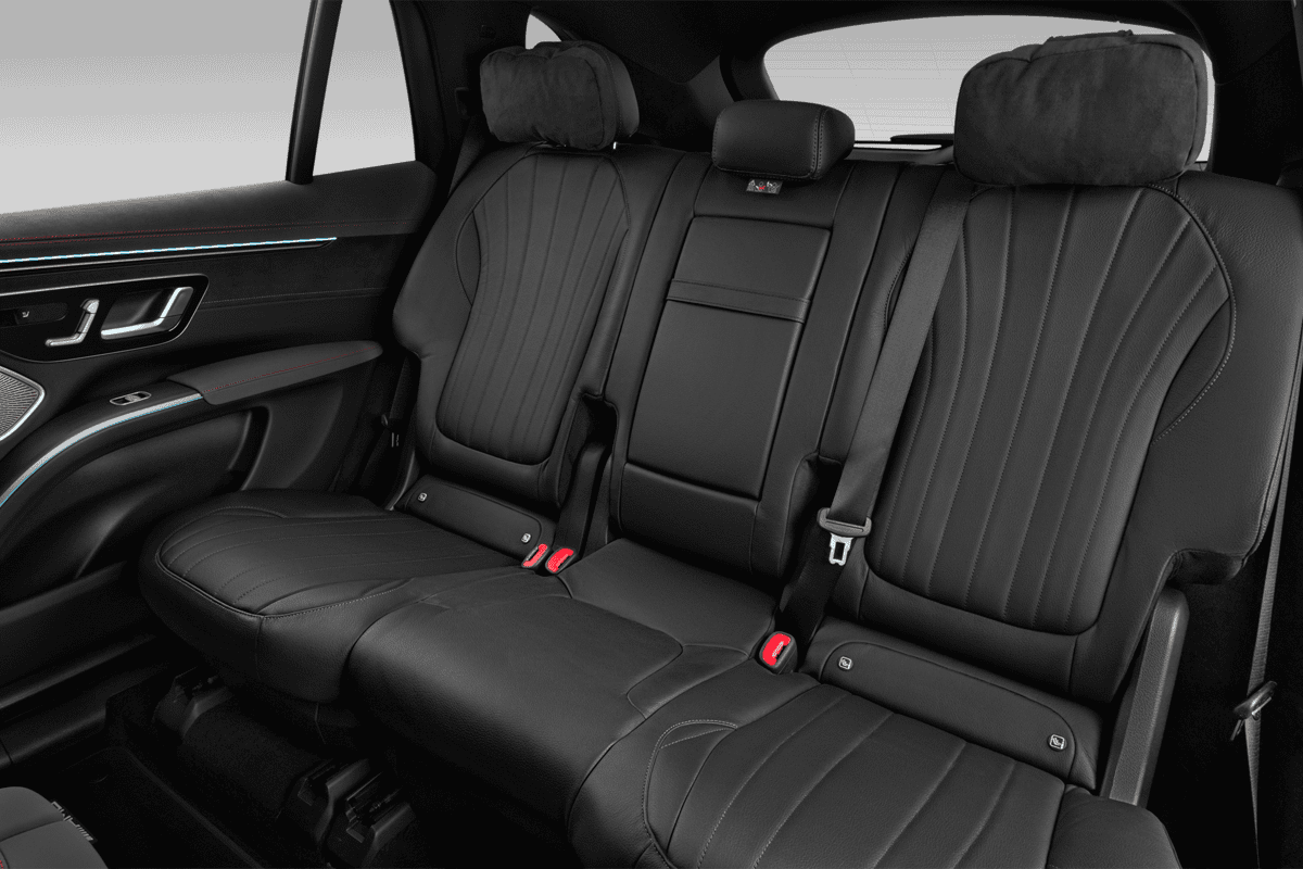 Rücksitzbank eines Mercedes EQS SUV