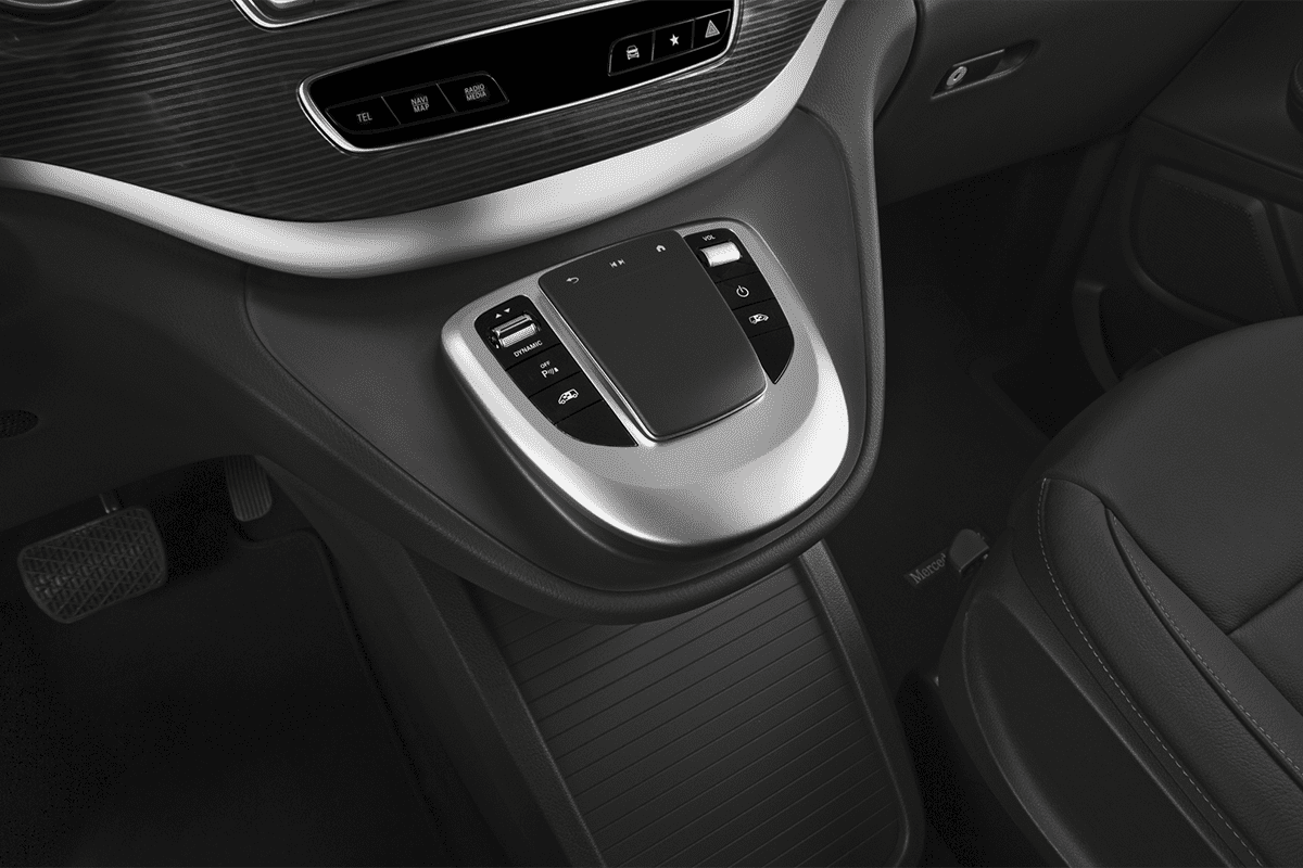 Schaltknüppel eines Mercedes EQV