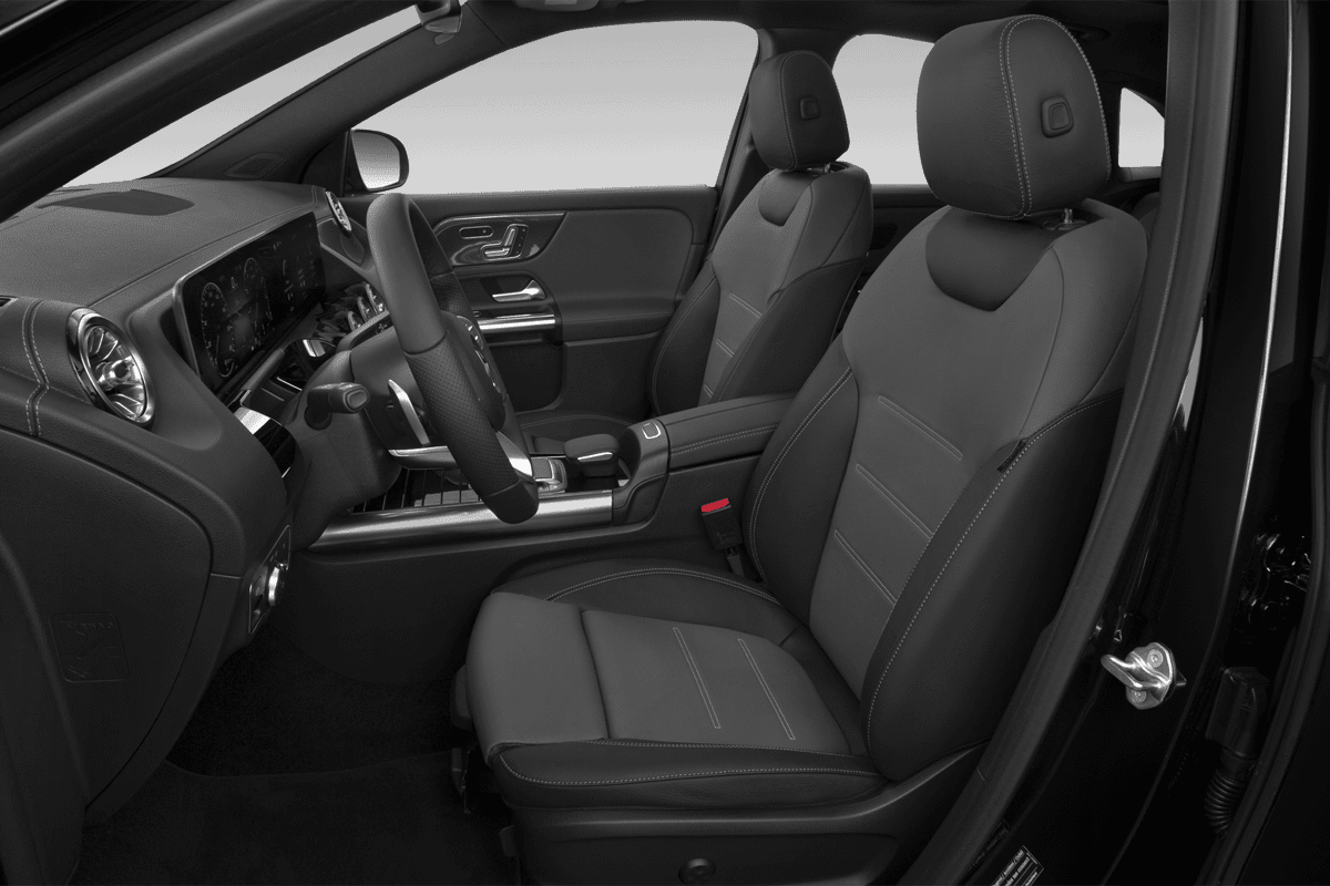 Vordersitze eines Mercedes GLA