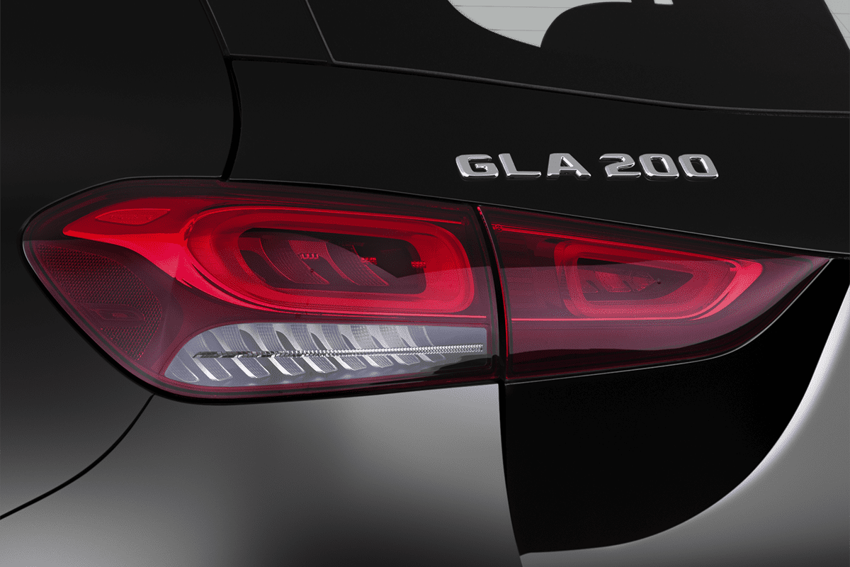 Heckleuchten eines Mercedes GLA