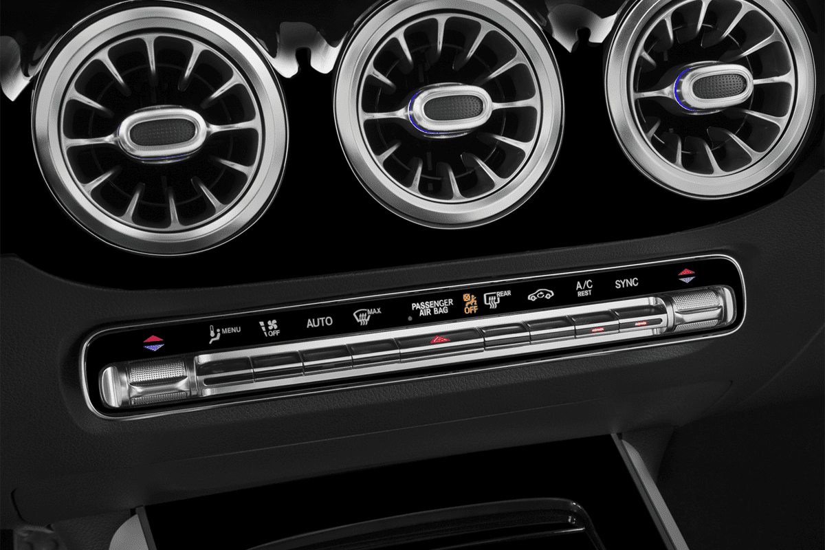 Klimasteuerung eines Mercedes GLA