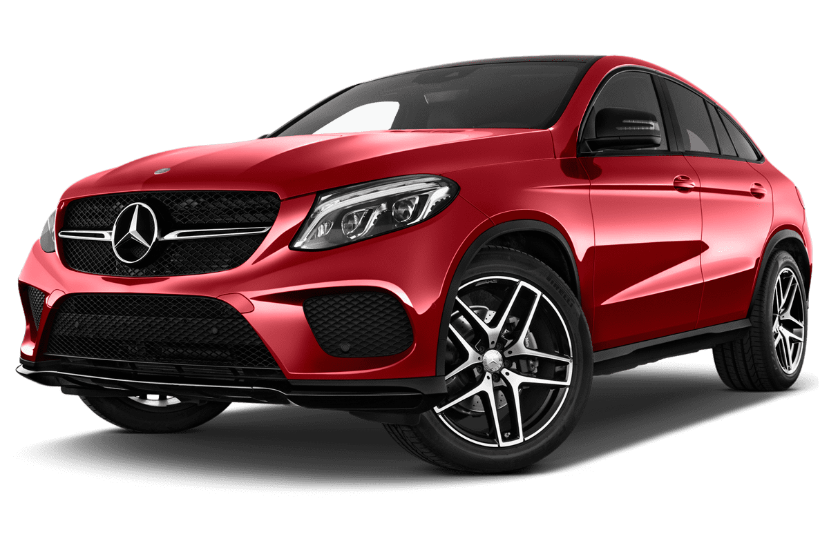 Tiefe, schräge Heckansicht eines Mercedes GLE-Coupé, freigestellt