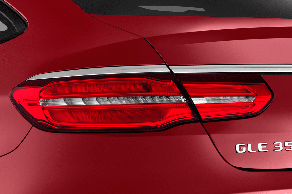 Heckleuchten eines Mercedes GLE-Coupé