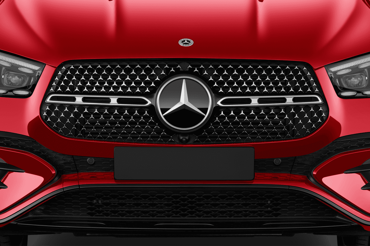 Kühlergrill eines Mercedes GLE-Coupé Plug-in-Hybrid