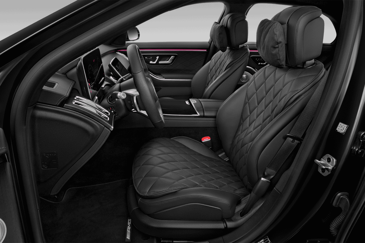 Vordersitze eines Mercedes S-Klasse Plug-in-Hybrid